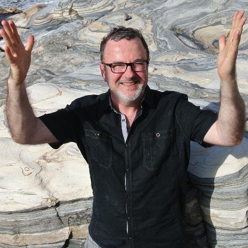 TokyosBurning's profile picture. Author, songwriter, college professor. I write poetry, essays, and translate from Chinese and Spanish. New book: Pulp Sonnets https://t.co/aegF1qqpf1