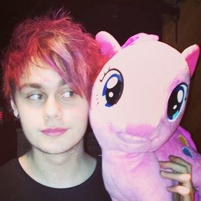 Love for One Direction, 5sos and the After series