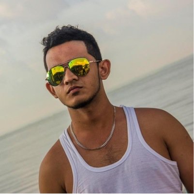 johnshenal's profile picture. 