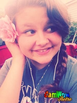 I love bands, youtubers, and my bestfriend!