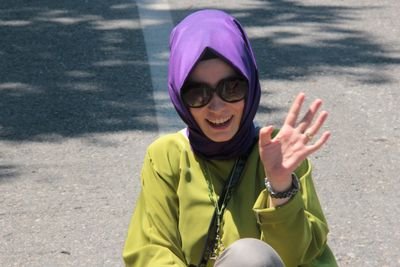 var mom = new SuperHero();
Çay koy saki içelim...