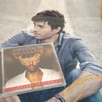 I love Enrique Iglesias and im addicted to his. Music even the spanish ones that i dont understand !