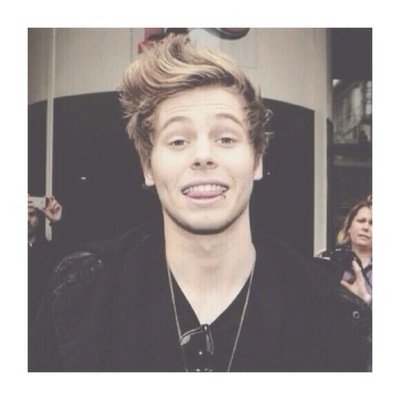 This is a free follow go follow @ohsweetnarry or i unfollow