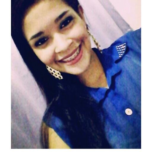Não se iluda com um sorriso pois a maldade está na mente !