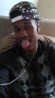 KingDre212's profile picture. Money is the Motivation, fuck all those niggas that`s steady hating. 702 is what im reppin 401 is where im resting..4 now