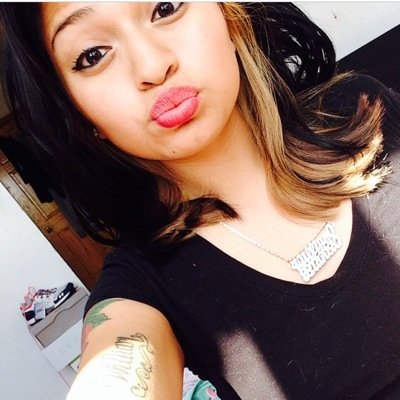 BiancaCalixtox3's profile picture. Sneakerhead