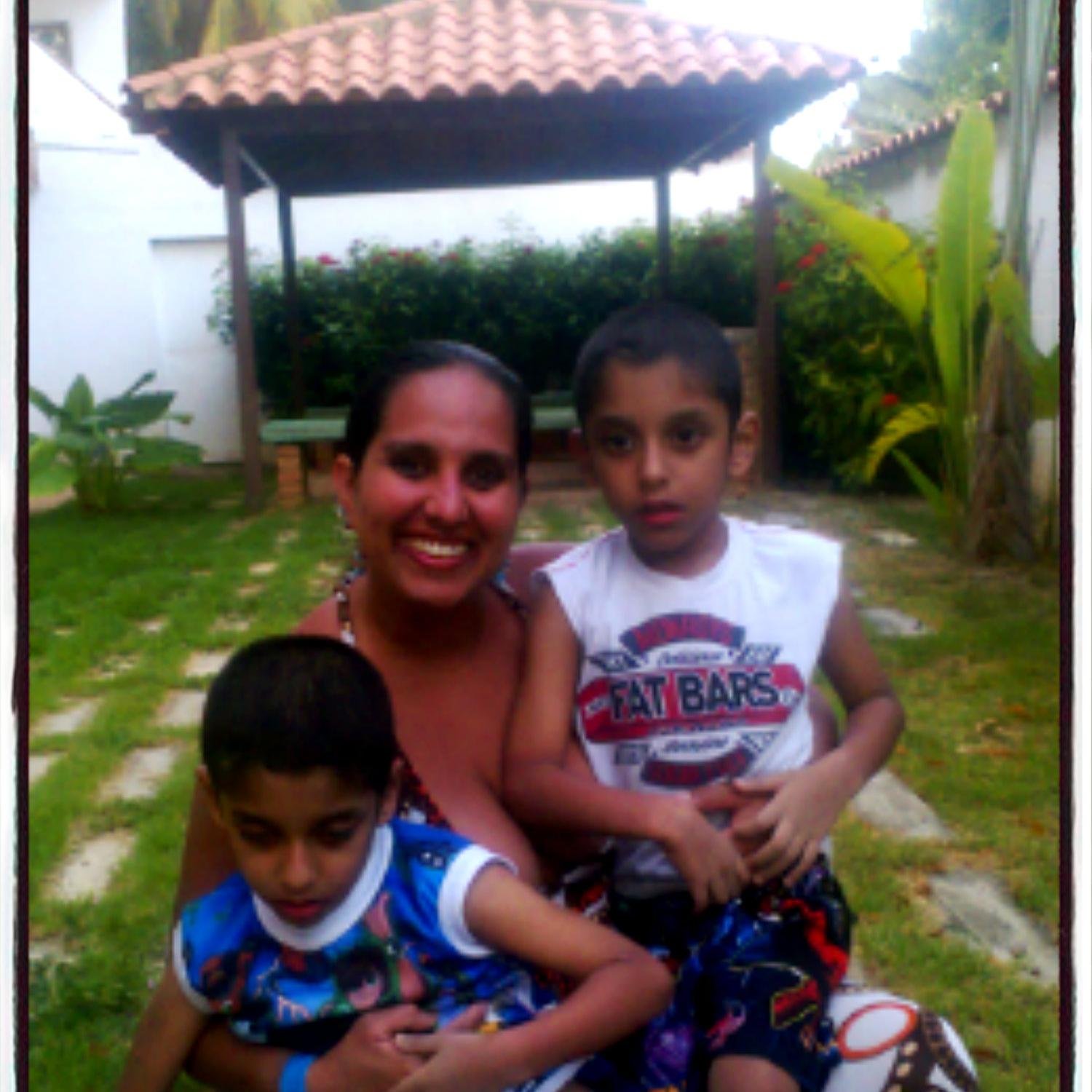 Mi Vzla Seras Libre Abajo Cadenas Vzlana Madre de Gemelos luchando x sus derechos como AUTISTAS,Opositora 100% LIBERTAD PARA SIMONOVIS LEOPOLDO SALVATORE