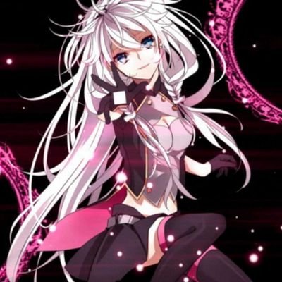 19. A gamer. An Explorer and Otaku. (Do RP or any RP type) (Single) (Blushes a lot)