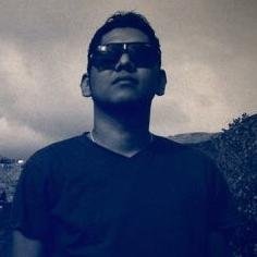 Diseñador Gráfico con enfoque en UI y con curiosidad hacia los lenguajes de programación web.