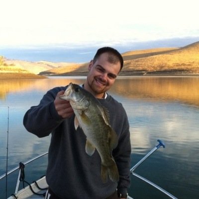 Accounts Manager for Pacific Coast Title, Social Media Marketing Guru, Real Estate Marketing, farming expert. Helping small business turn into big business.