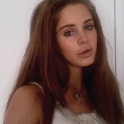 free follow from @delrey_xo / FOLLOW @crybbycake ✨