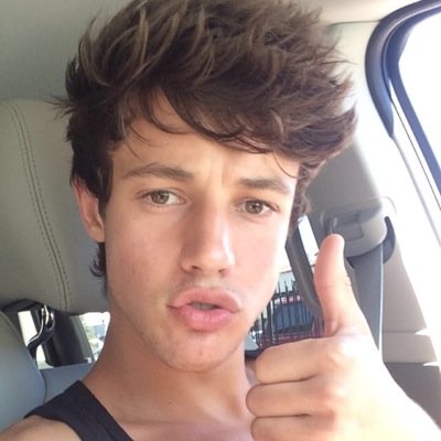 Hi if you dont already follow @happilycameron bc she gave you this free follow! ily