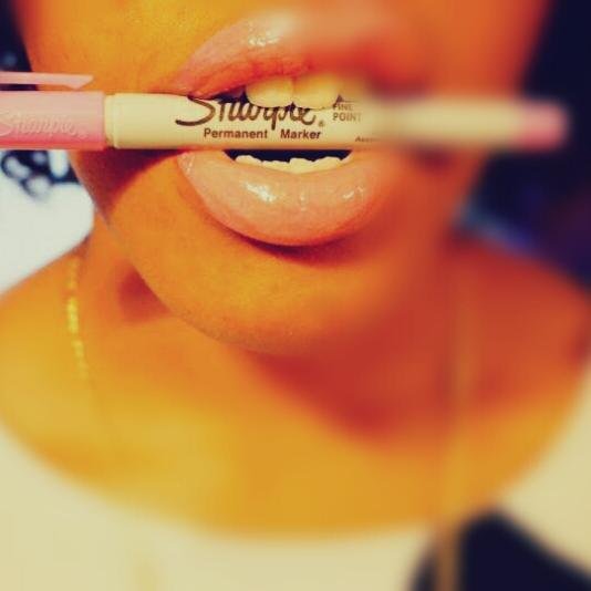 Writeinpink_'s profile picture. 