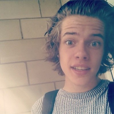 DickConfession's profile picture. DM me your confessions!  All confessions are kept private and anonymous but as honest as you may be, please don't send hate. Follow @richard_dickson!