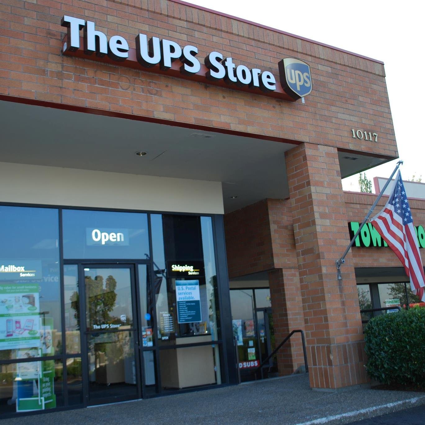 Postal Service, Printing, Packaging, Every Door Direct Mail, Mailbox service, Notary, Shredding, Shipping, DHL