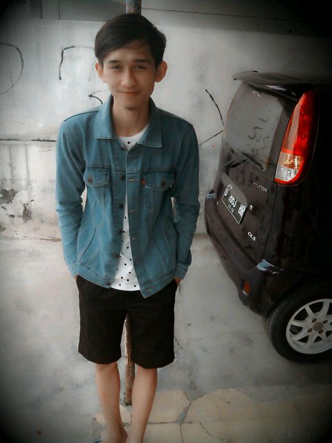 _dhedeon's profile picture. 