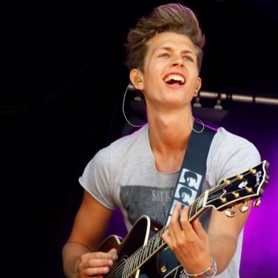 The vamps making good music and looking good what more to ask for.. Waddy favorited 5/08/2014