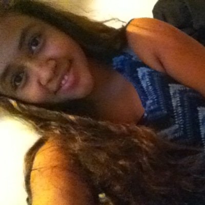 Im name Ambria i love 5 secocond of summer and the vamp and im in LOVE with Justin Bieber