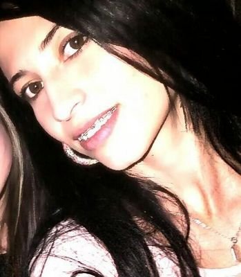 veronicajerzon's profile picture. Que te caigo mal jajajajaj mas grande que yo la tierra y sabes q ??? la estoy pizando....