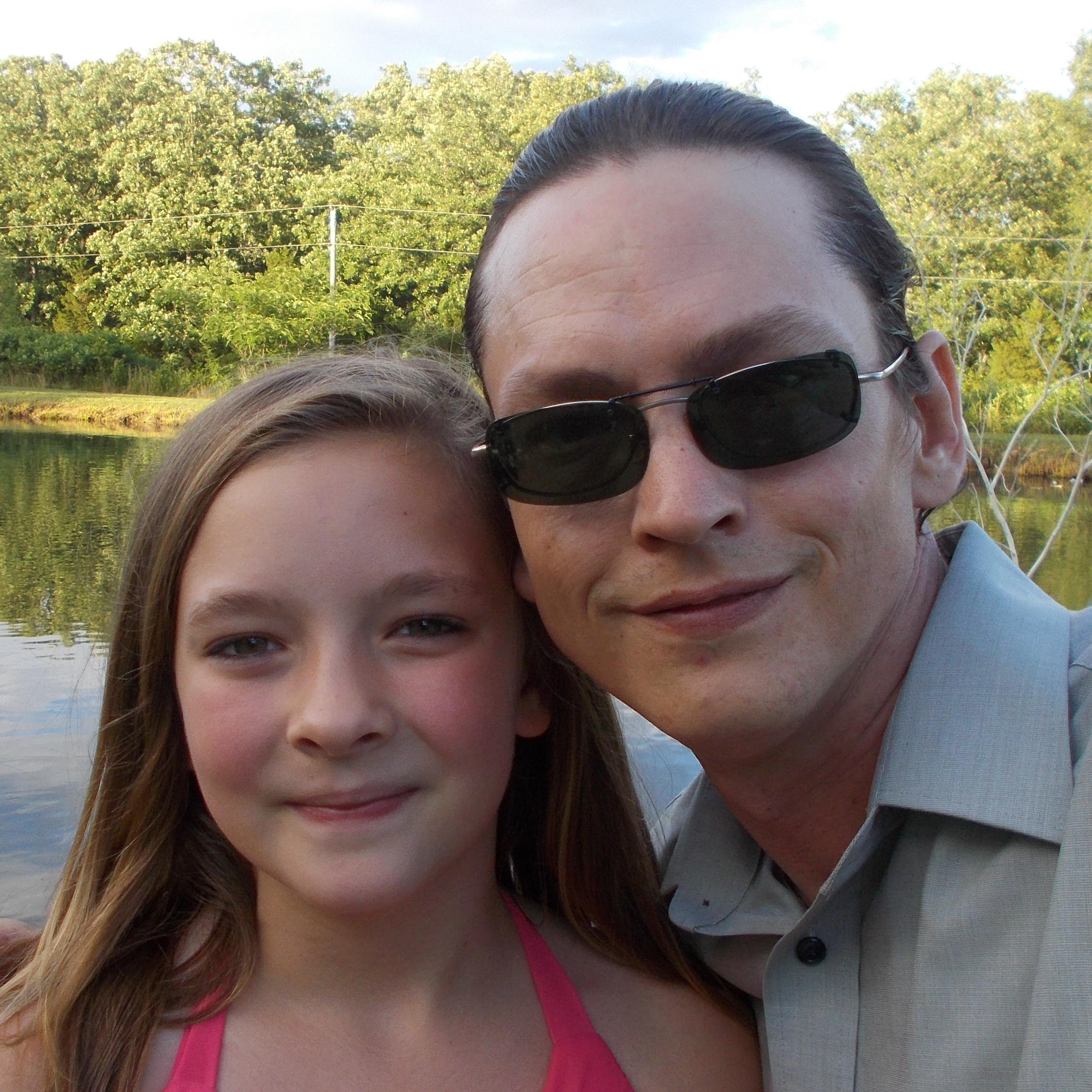38 single father with sole custody of my daughter. Found out in 2013 I am terminally ill and on borrowed time until a donor. Living life day by day.