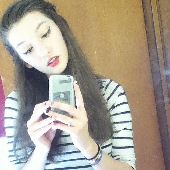 fxglyashed's profile picture. grace. i like that one band. and that other band. and oh that band too. and too many more.