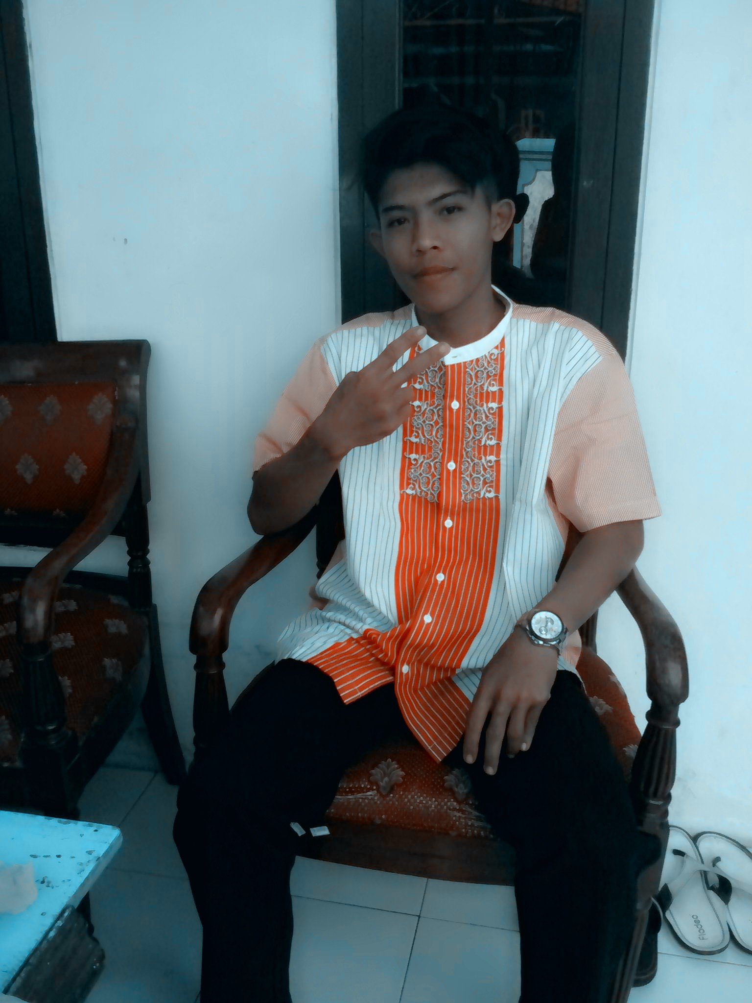mencoba dan terus memcoba sampai apa yang kita ingin kan dapat