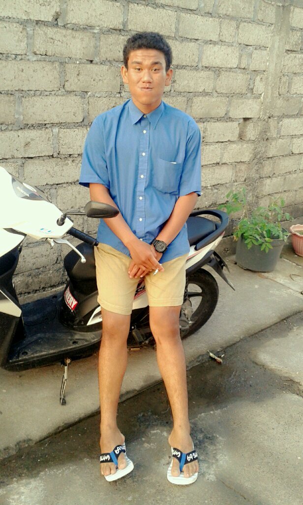pin : 29826ABA , stay headbang, stay moshing . rock on. \m/ 
love brand local,