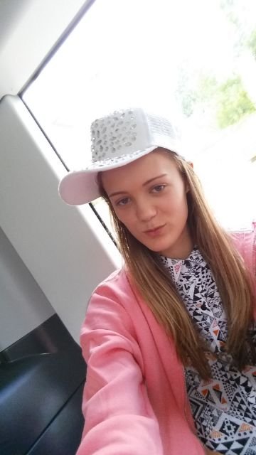 18,from liverpool, follow me and ill follow you bk :) x