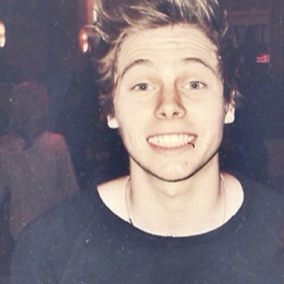 luke hemmings