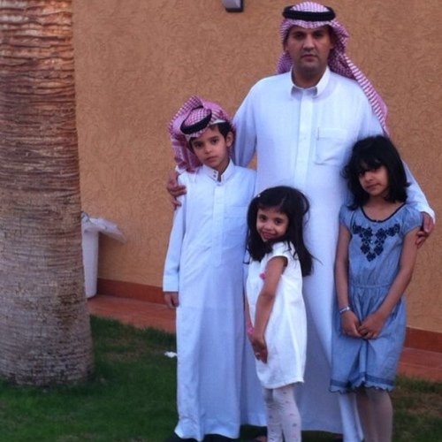 لا أعرف قواعد النجاح، ولكن أعرف أهم قاعدة للفشل : هي إرضاء كل الناس