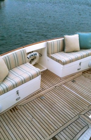 Sofa Concepts Furniture Upholstery & Curtains Dubai is your one-stop shop.  Servicing throughout Dubai and UAE wide, we are a team of upholsterers who specialis