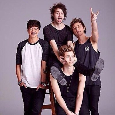 DONT FOLLOW THIS ACCOUNT FOLLOW @blushedcalum INSTEAD