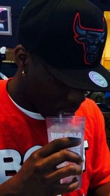 IF U CANT LOOK ME IN MY EYES DEN ITS SUM U DNT AGREE WIT