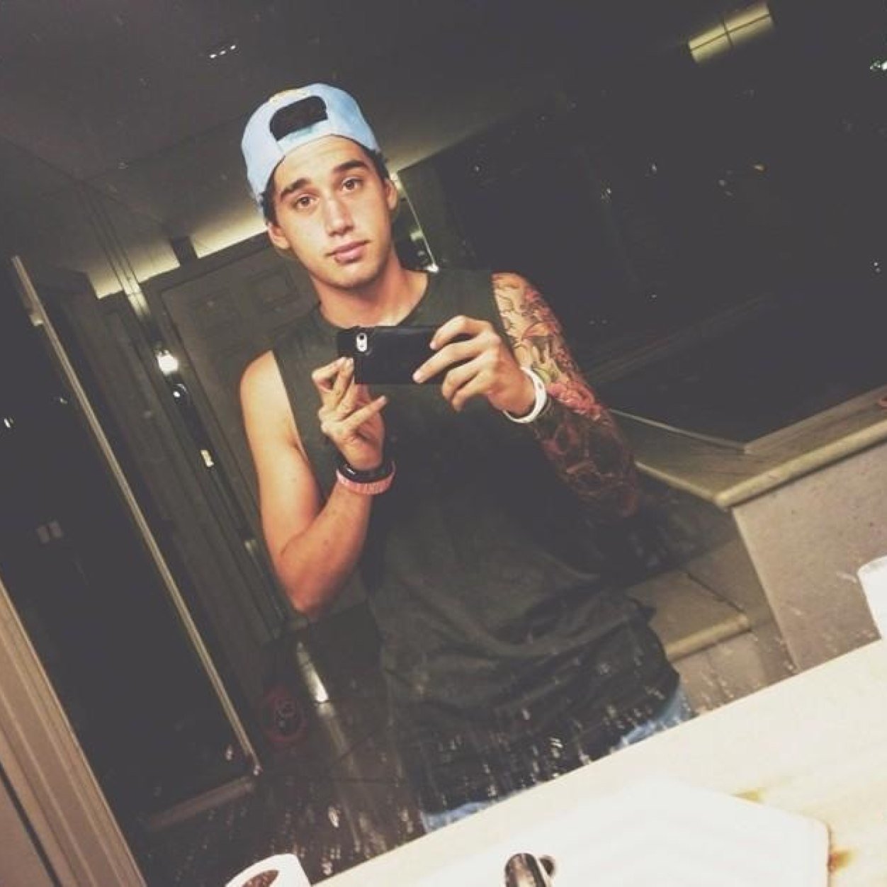 ✟sassier cunt than Luke Brooks✟ 0/5 ☹ ♡Asdfghjkl ♡ @sassnoskianz