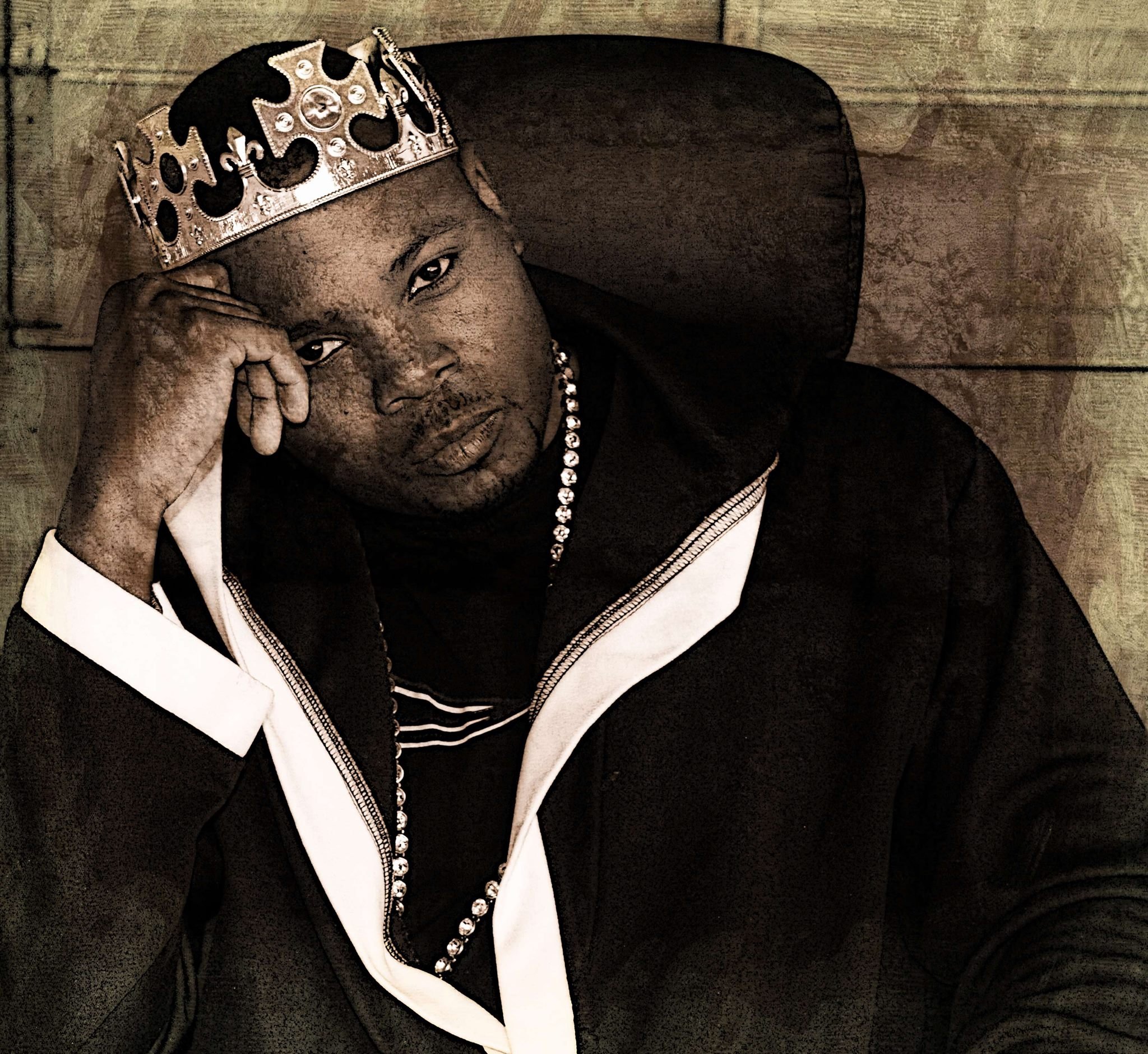 TheQuietDon's profile picture. This is a support Twitter page, standing behind one of the most anticipated Independent #HipHop albums, #TheQuietDon by @hiphopcrisis Follow Him now.