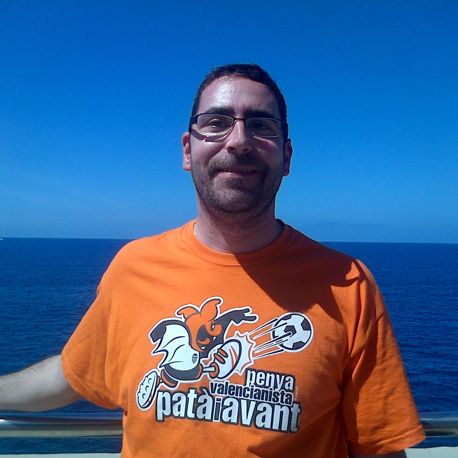 Valenciano, valencianista, fallero y viajero. Cuenta personal. CM @fplazahonduras