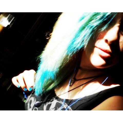 «Are you alive?»  revolucionaria, y poeta en mis tiempos libres