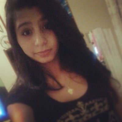 -A gente aguenta como da,sorri falso enquanto pode e finge esta bem enquanto consegue. -Meu porto seguro Lorenzo Alessandro & Alan lima♥