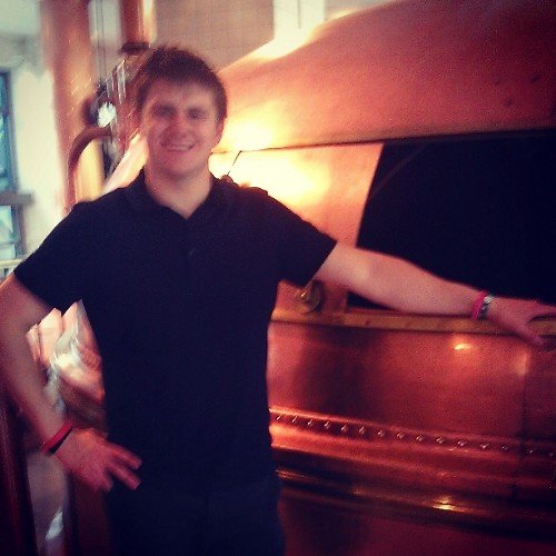 ben_c8's profile picture. Currently a student in UCD but eyes on the bigger prizes. Wannabe Entrepenuer!!!!