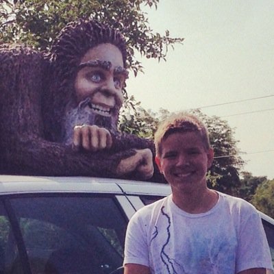 ivanmross's profile picture. I'm Ivan. I love to draw, hang with friends, and other stuff. That's really all I have to say.