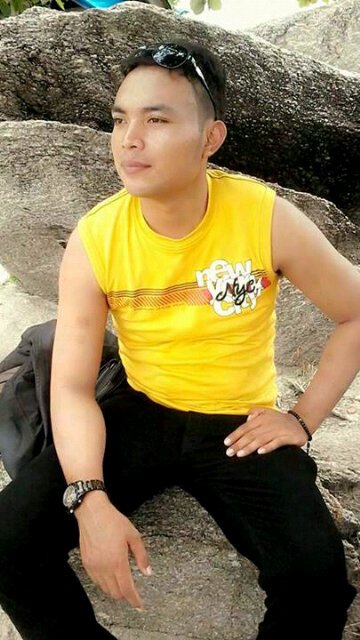 Tambhenk1's profile picture. jadilah diri kamu sendiri,janganlah kamu hdup dngan anggan,syukuri pa yg ada..