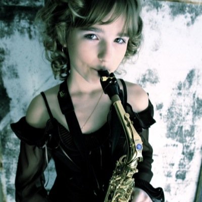 _MoonSax_'s profile picture. 北海道函館市生まれの東京多摩地区育ち。蒼展堂の湖狸(Kori)。Jazzとウォッカが好きですが、お酒はやめました。安藤裕子。蒼井優。犬はピレニアン。猫。自作のフライで釣り。Jazzライブ好きです。ASGst2号。Staying Sober.