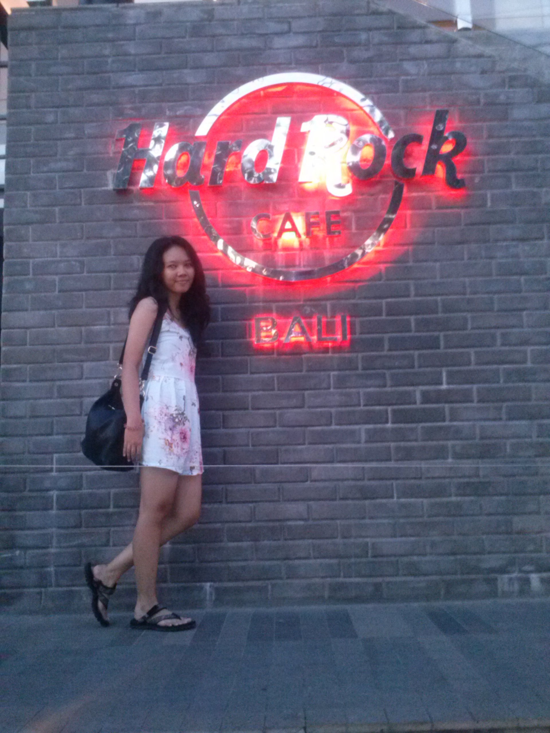 Path:Annisa Aprilia Line:annisaaprillia10/54657766 || Milagro Cyclist || I love the beach ¤