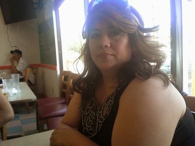 Hola Amigos, Soy Una Chica Hermosa Y Vivo Feliz. Me Sigues Y Yo Tambien Te Sigo.