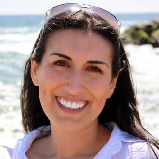 V_Nutrition's profile picture. Nutritionist. #plantbased recipe creator at VNutrition. I love animals, travel and anything sparkly.