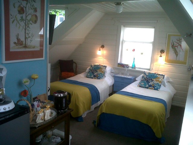 Gastenkamers-Guestrooms-Gästezimmer-Chambres 'Aletta Boon'. Unieke, romantische, sfeervolle, logeerbelevenis in centrum Alkmaar. Dichtbij de kaasmarkt !