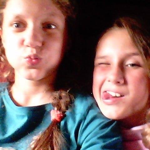 Nastuxa_Shveduk's profile picture. Люблю дачу :З 
Слушаю Fike&Jambazi