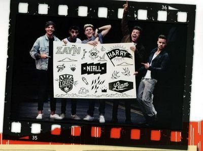 Follow @BitterSassyLou bc she wants to help 5SOS AND 1D retweet her last tweet which is a picture just go where the photos are SHE FOLLOWS BACK