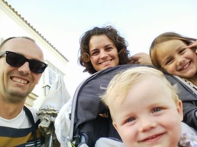 Periodista, Cristiana, y sobre todo mamá. Lema: la vida es bella