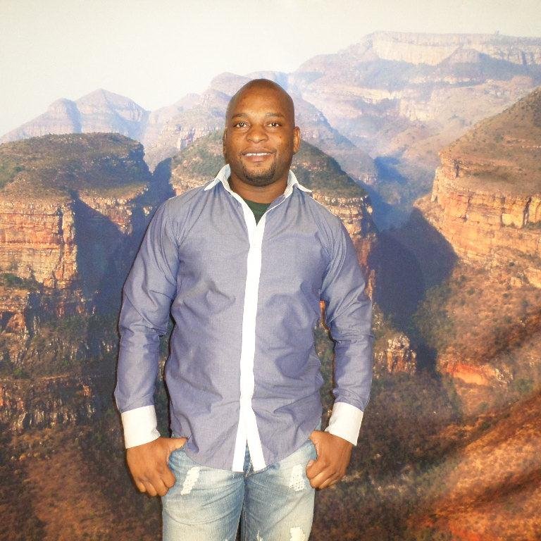 Currently work as a Producer/Presenter at the SABC News, Ligwalagwala FM.